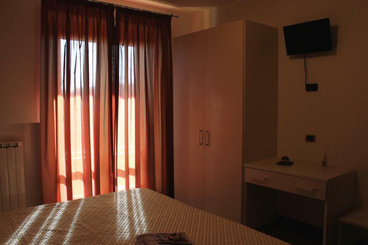 Il Mandorlo B&B 奇维塔诺瓦阿尔塔 外观 照片